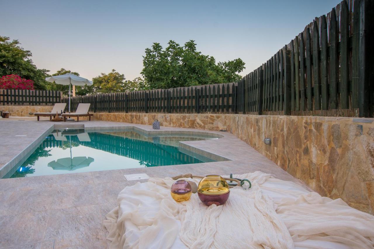 Golden Coast Boutique - Luxury Living Aparthotel Kypseli ภายนอก รูปภาพ