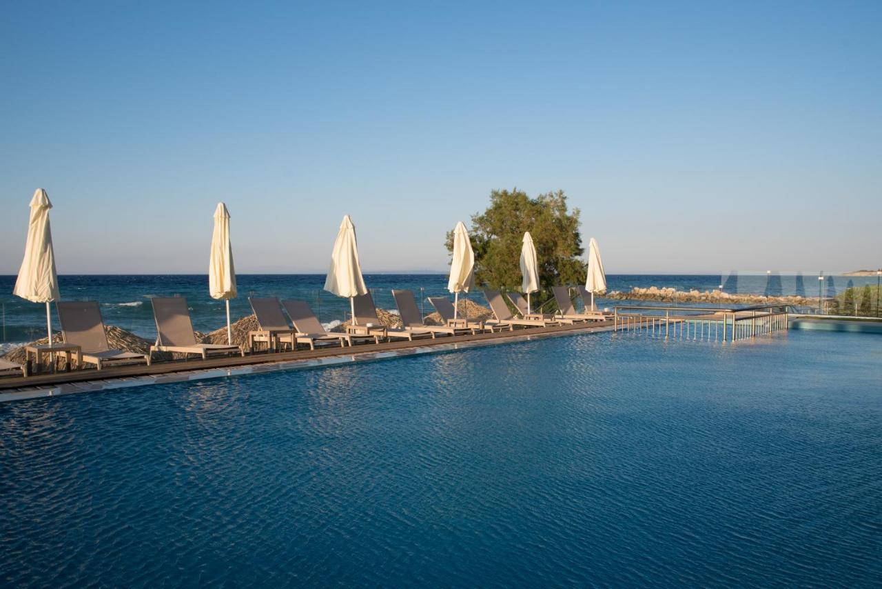 Golden Coast Boutique - Luxury Living Aparthotel Kypseli ภายนอก รูปภาพ