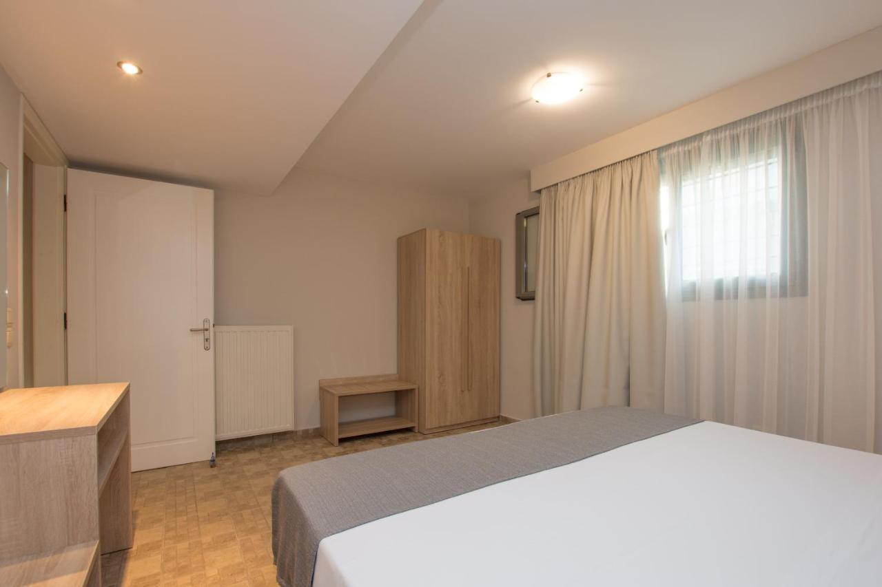 Golden Coast Boutique - Luxury Living Aparthotel Kypseli ภายนอก รูปภาพ