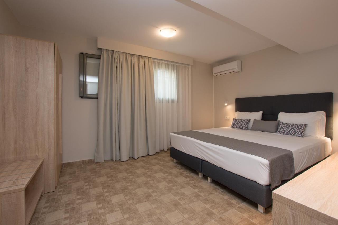 Golden Coast Boutique - Luxury Living Aparthotel Kypseli ภายนอก รูปภาพ