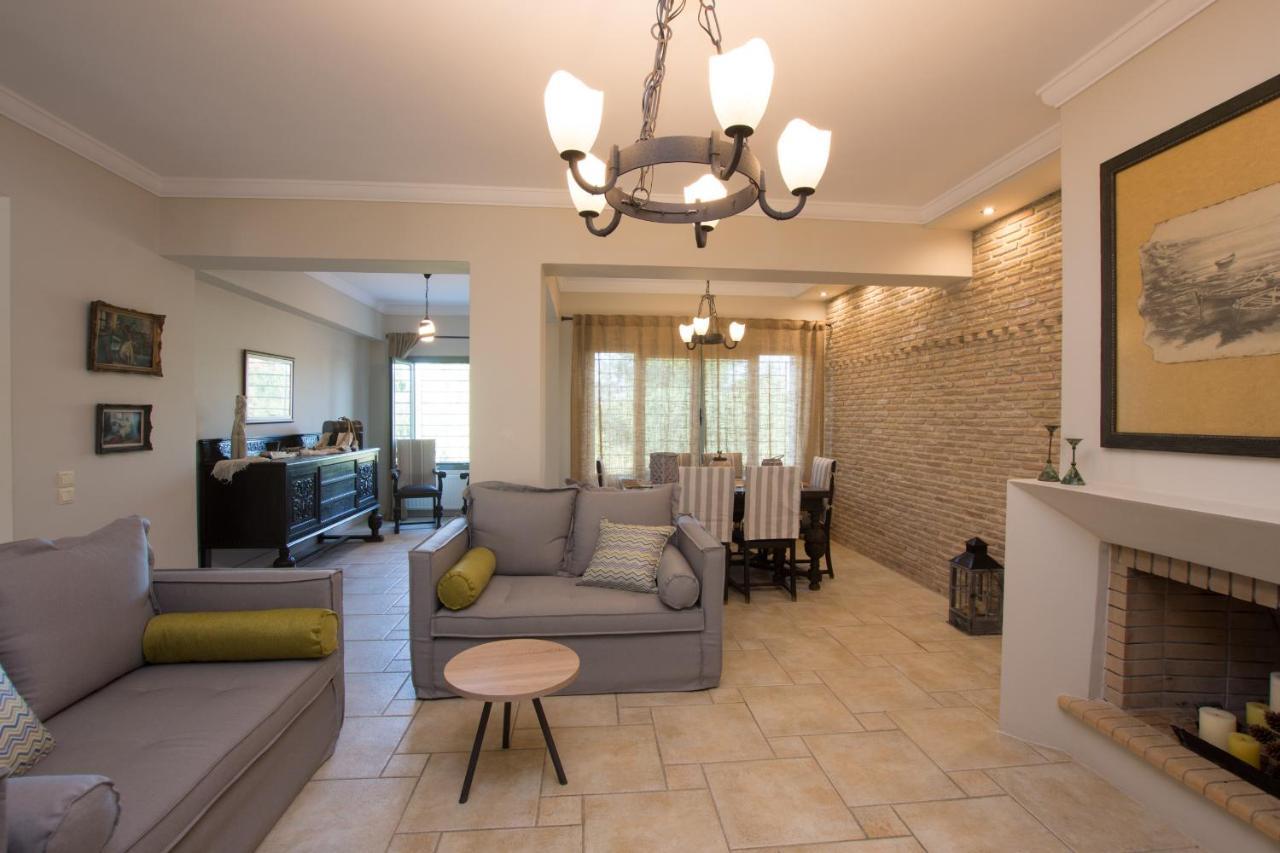Golden Coast Boutique - Luxury Living Aparthotel Kypseli ภายนอก รูปภาพ