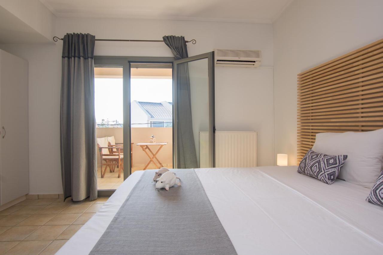 Golden Coast Boutique - Luxury Living Aparthotel Kypseli ภายนอก รูปภาพ